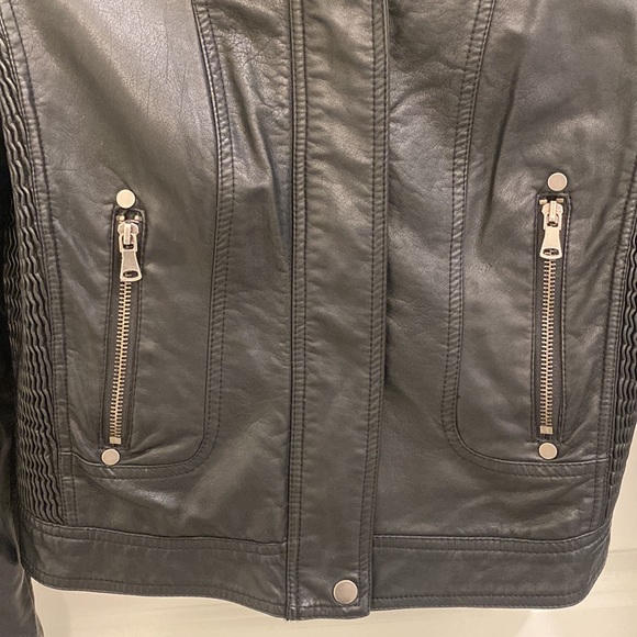 Faux Black Leather Jacket moto - Picture 3 of 11